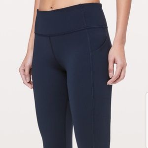 Lululemon Navy Cropped Leggings
